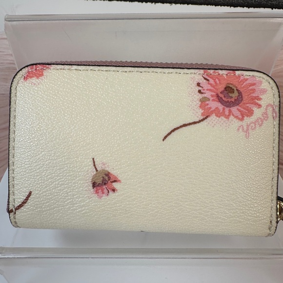 Coach Cream and Pink Floral Wallet NWOT - Picture 3 of 12